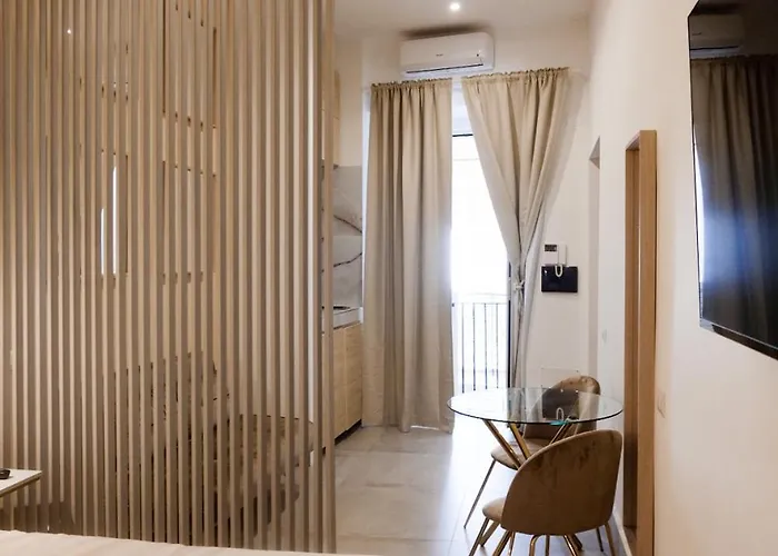 Adounia Home